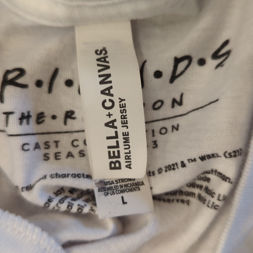 F*R*I*E*N*D*S Tailored Short Sleeve White Tee. Size Large - Picture 6 of 6